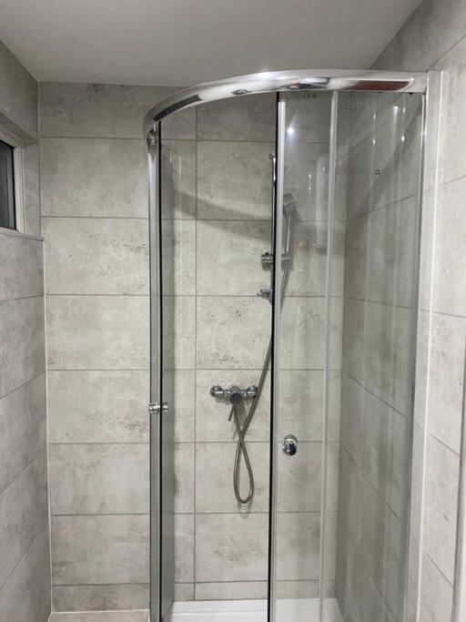 A Spacious Double Bed Studio Stoke-on-Trent Exterior foto